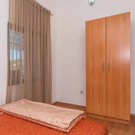 Apartman Sara Bar Eksteriør bilde