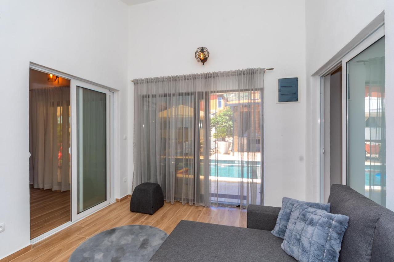 Apartman Sara Bar Eksteriør bilde