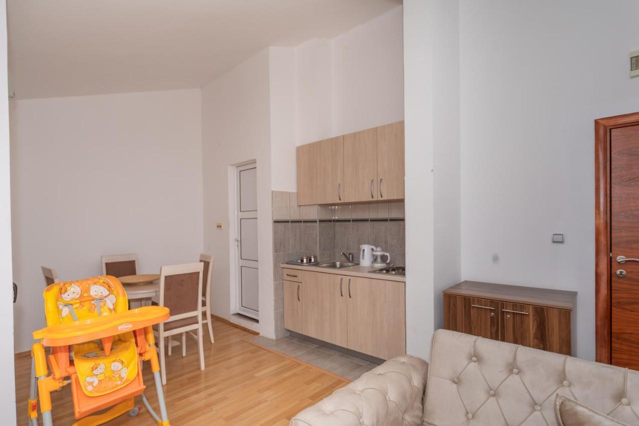 Apartman Sara Bar Eksteriør bilde