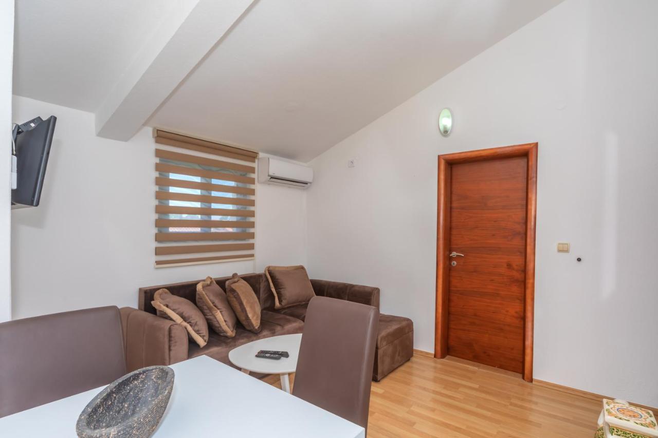 Apartman Sara Bar Eksteriør bilde