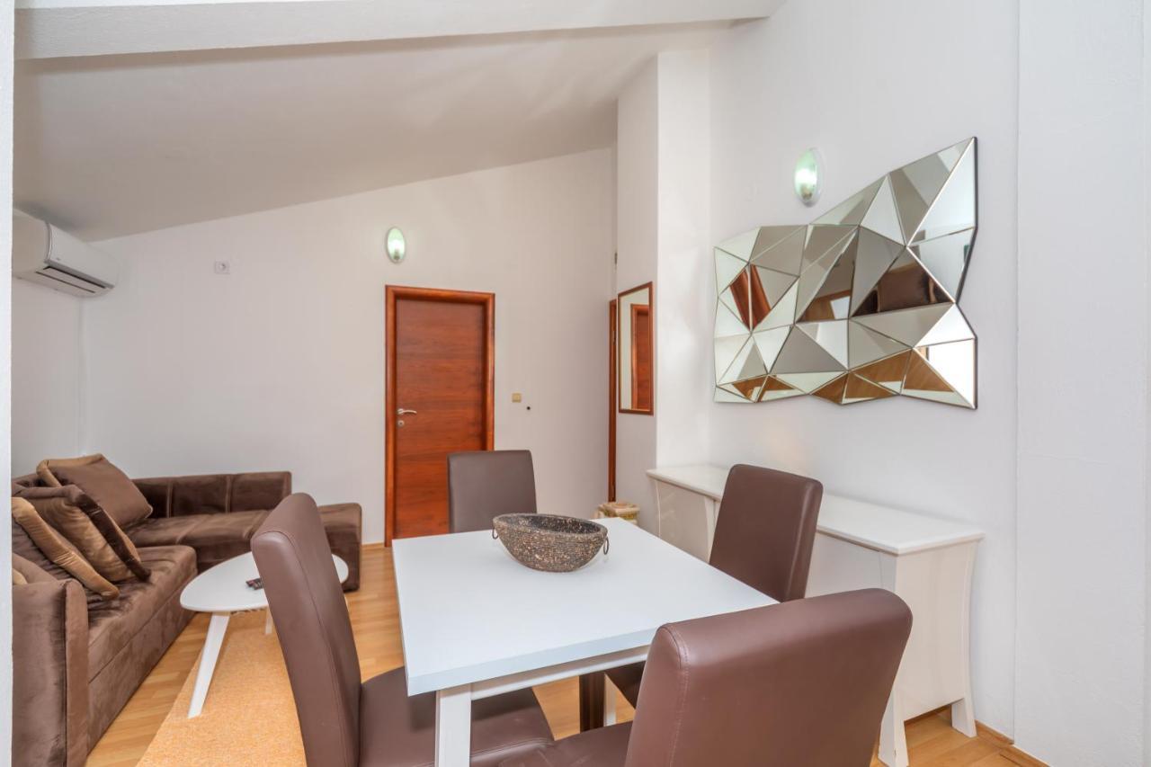 Apartman Sara Bar Eksteriør bilde